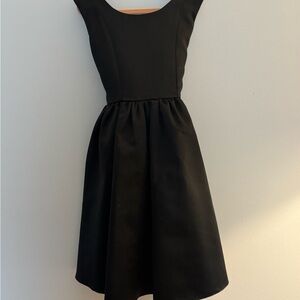 Elegant Black Sleeveless Dress